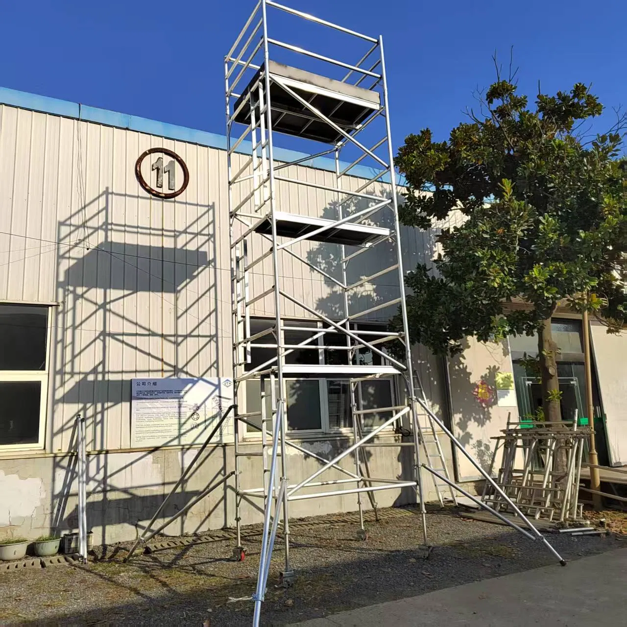 OEM Certified China Supplier Construction Portable 3m-15m Scaffolding DIY Aluminium Scaffold Tower Mobile Aluminum Scaffolding Tower with Wheels