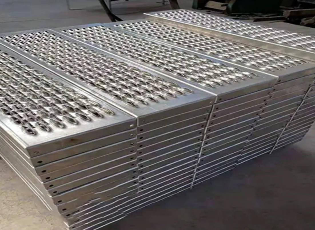 Hot DIP Galvanized Antiskid Perforated Plate Walkway Safety Grating
