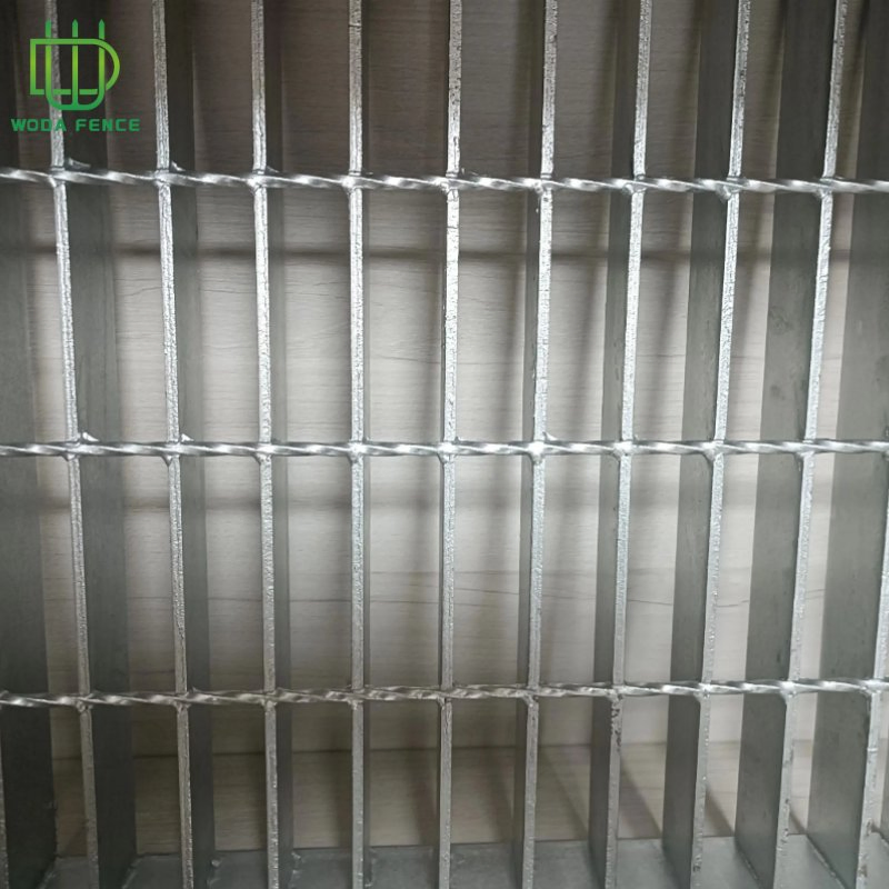 Scupper Drain Grating Cover for Roof Rainwater Collection Systems