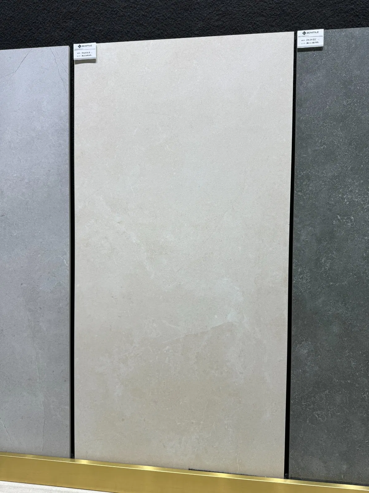 Foshan High Quality Matte Gray Outdoor Balcony Anti-Slip Ceramic Floor Tiles