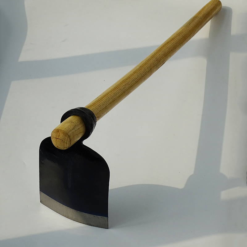 Farm Agriculture Tools Africa Type Railway Steel Forged H305 Garden Digging Hoe with Wood Handle