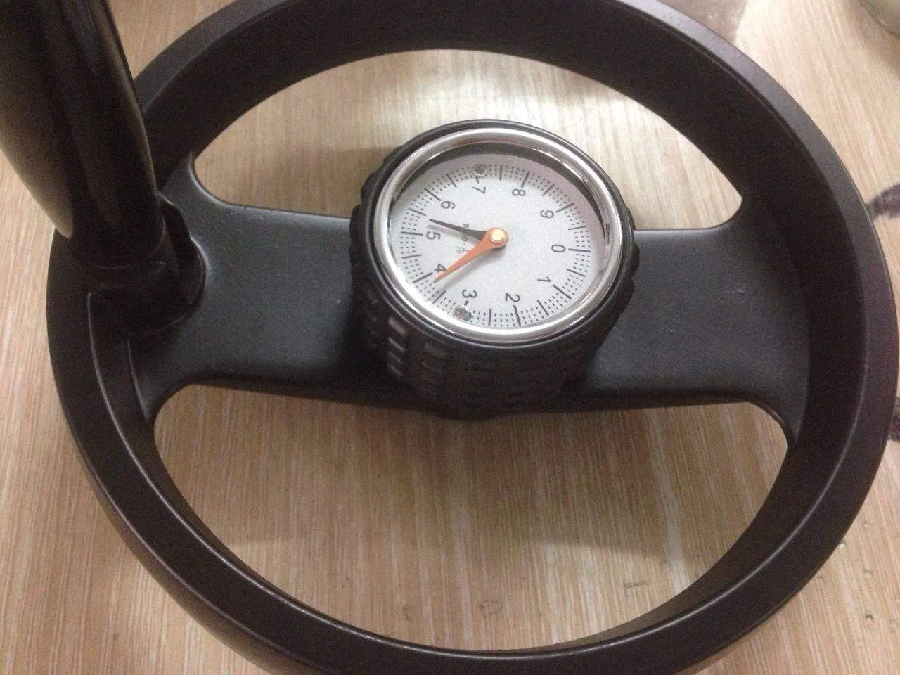 Plastic/Aluminum Two Spokes Handwheel with Gravity Indicators