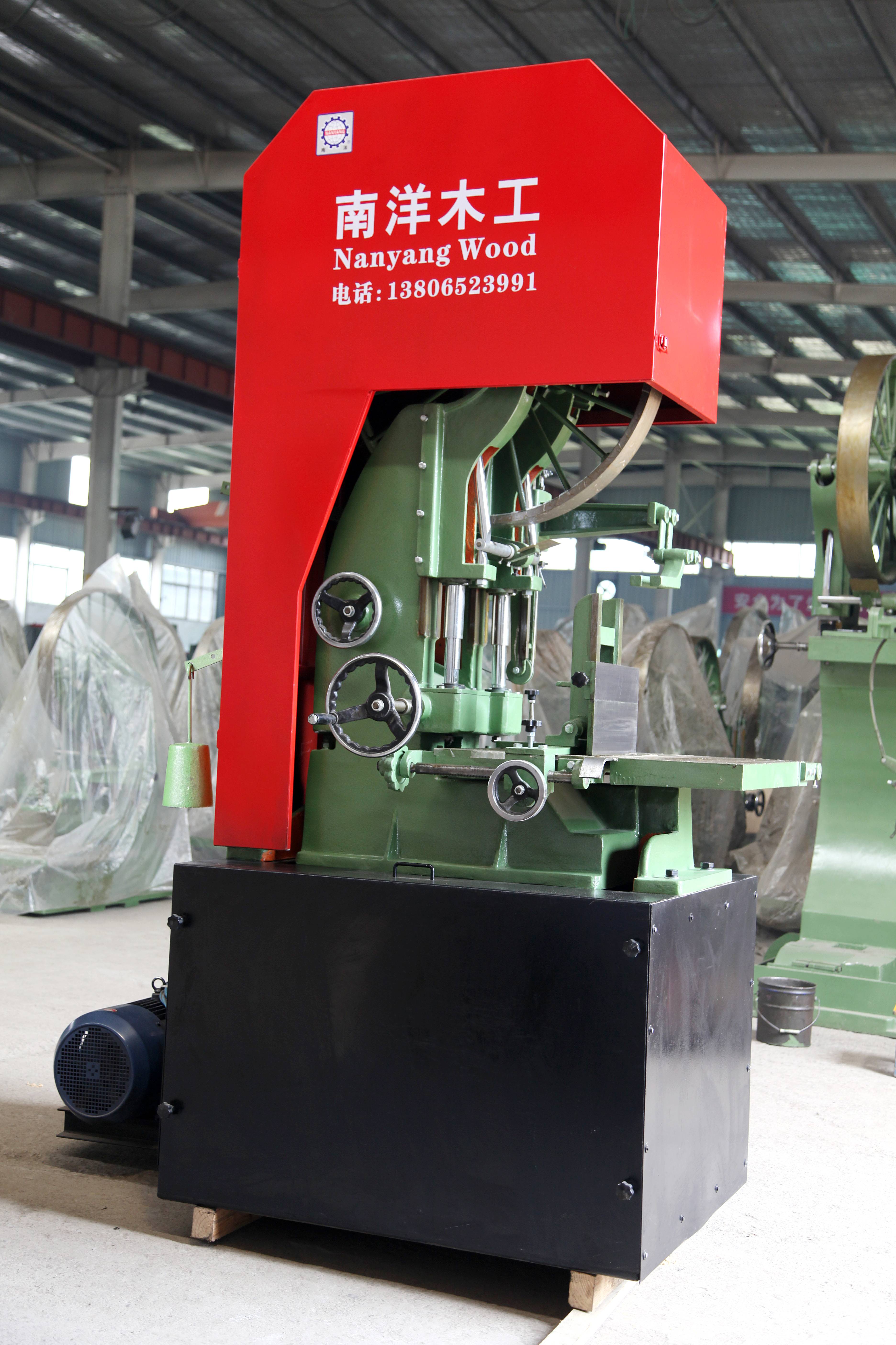 Ленточная пилорама вертикальная для распиловки бревен