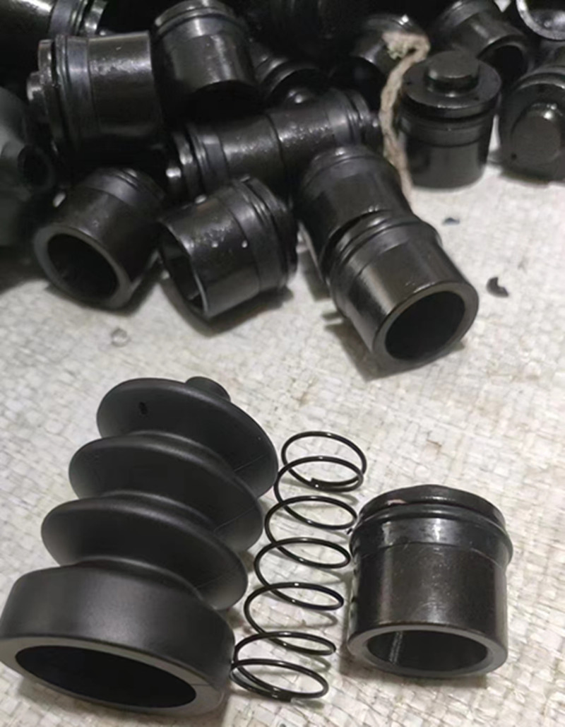 Ремкомплект главного цилиндра сцепления для Isuzu NKR