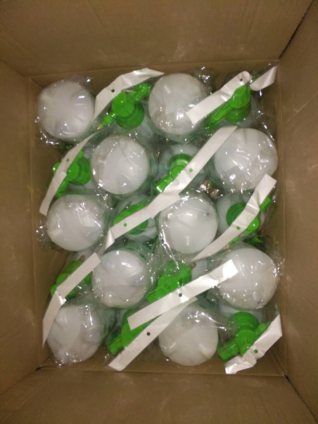 2 Liter PE Quality Garden and House Use Plastic Water Botttle Hand/Manual Trigger Pressure Sprayers