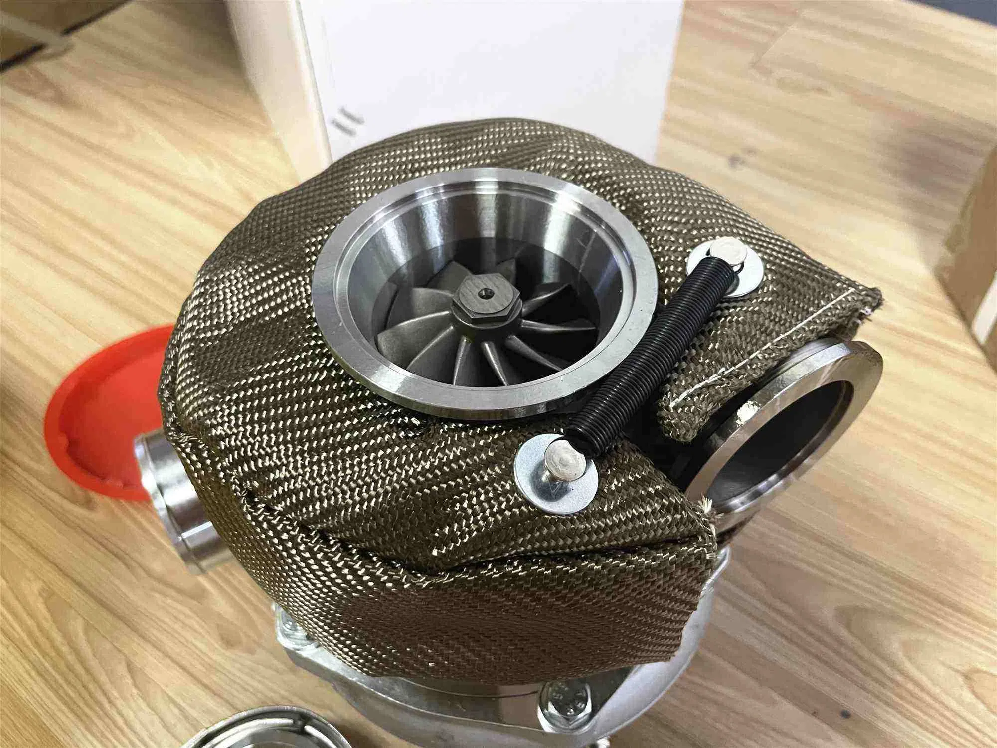 Турбокомпрессор Racing GTX35R с V-Band и a/R 82