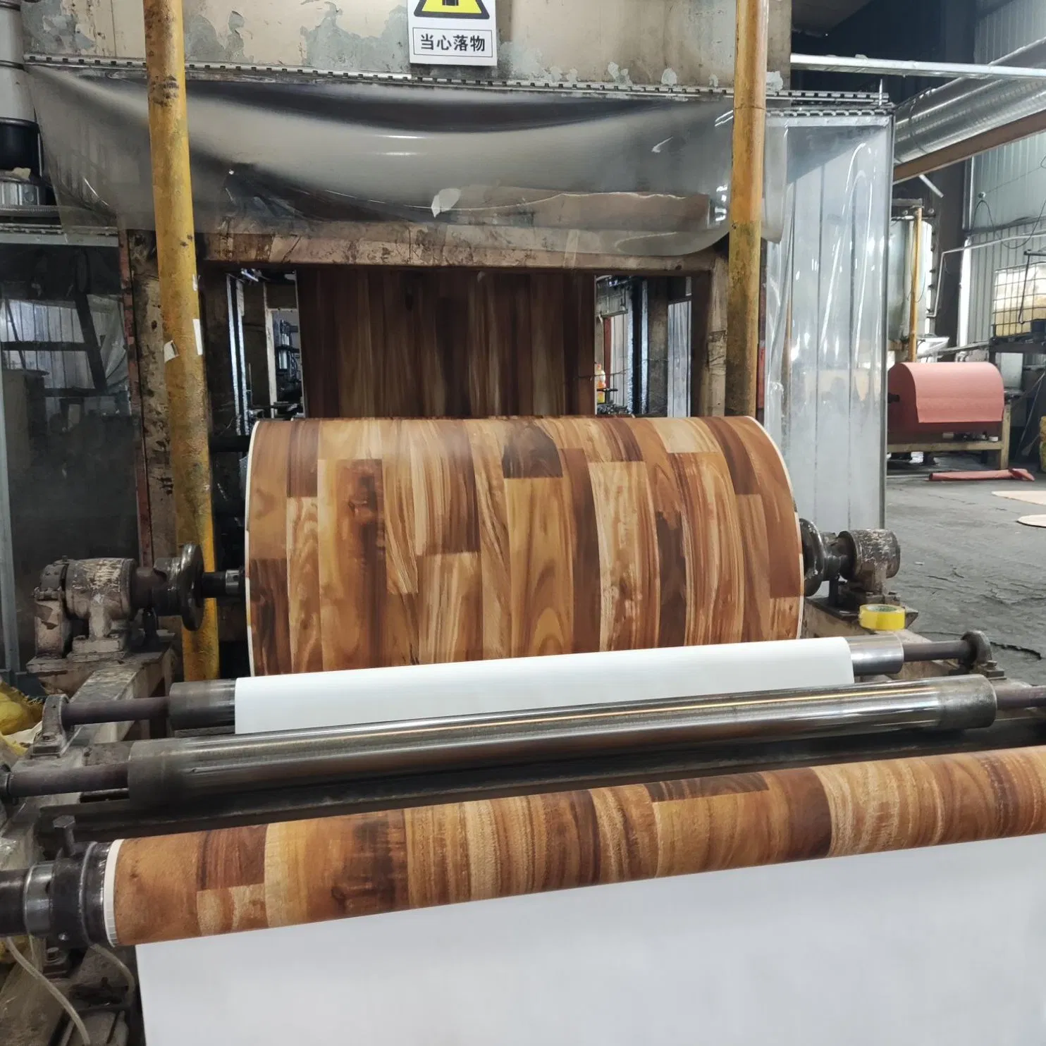 Hot Press Melamine Impregnated Paper Melamine Coating Paper Laminate Flooring