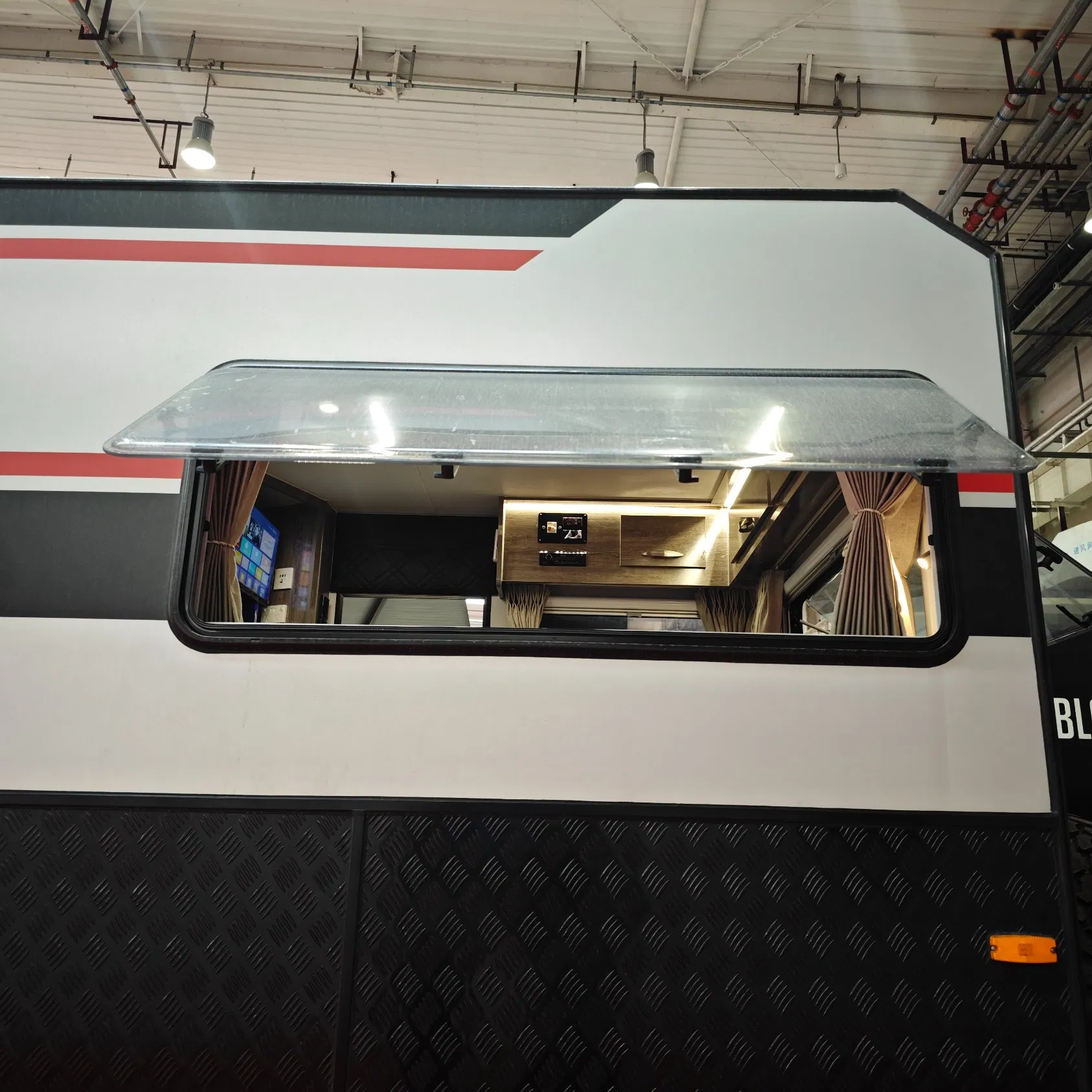 Maygood MG17RW 700x550mm RV Window