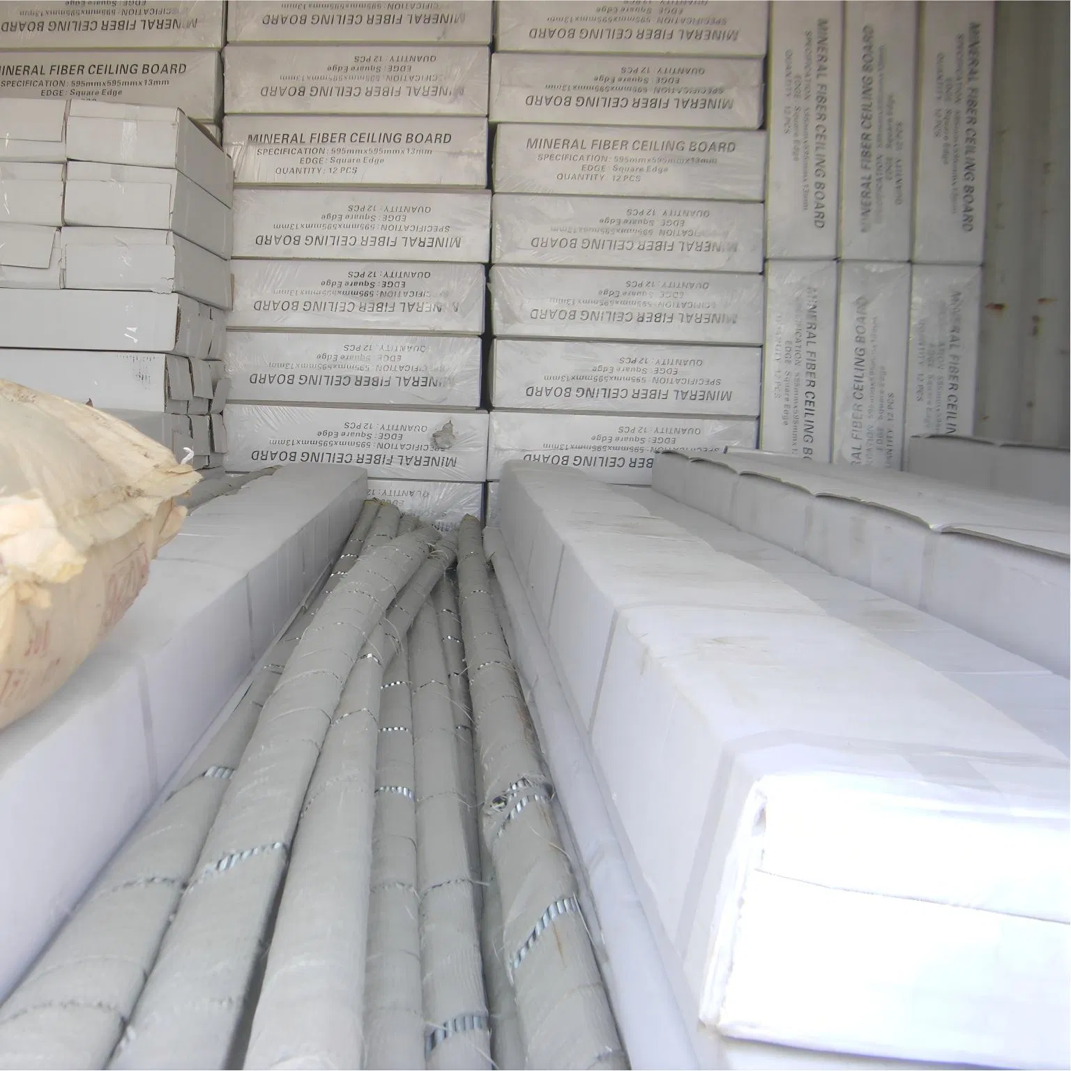 Customizable Mineral Fiber Board - 595mm Length 8-15mm Thickness