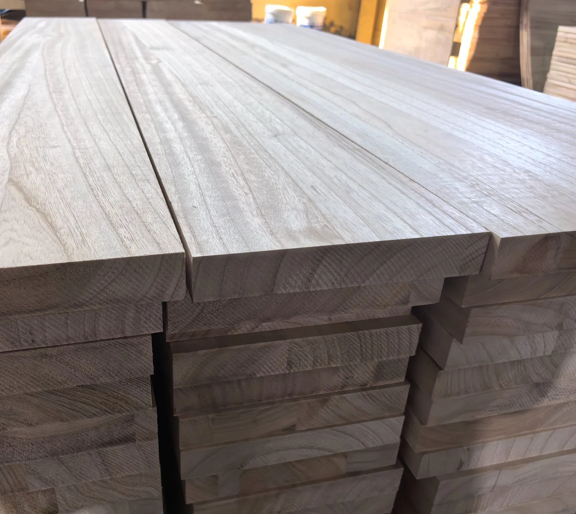 Soft Light Wood Manufacturer 1.5in Thickness 38mm Paulownia Panel for Decoration /Shelf/Floor