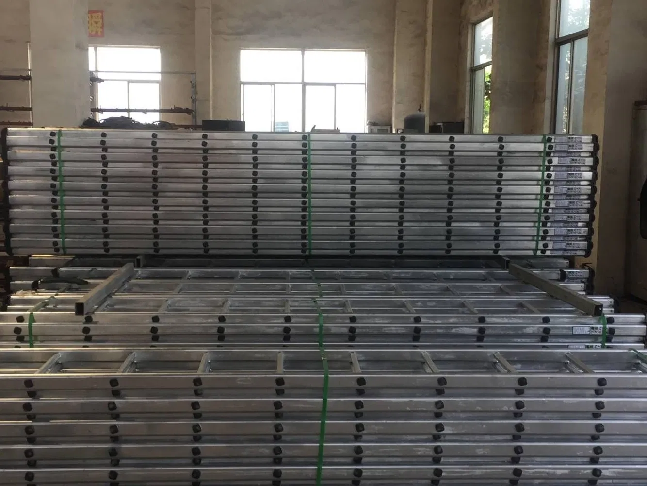 Q235 Galvanized Steel Scaffolding Access Ladder with Hooks for Construction