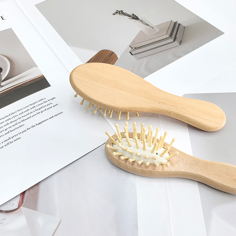 Customizable Eco-Friendly Bamboo Comb Portable Biodegradable Wide Tooth Wood Comb