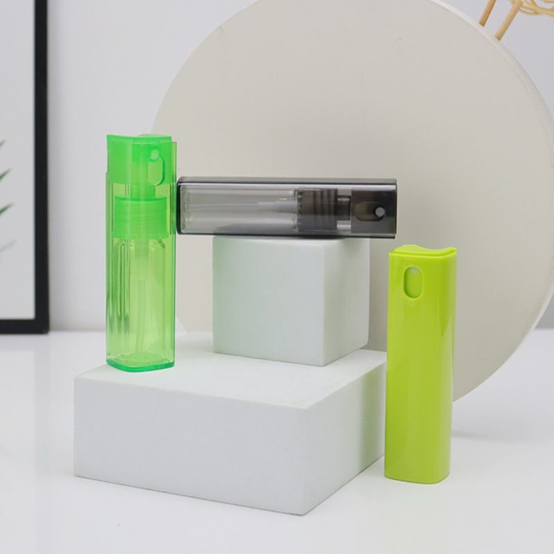 Square Shape Portable Perfume 10ml Fine Mist Spray Glass Bottle for Disinfection Air Freshener