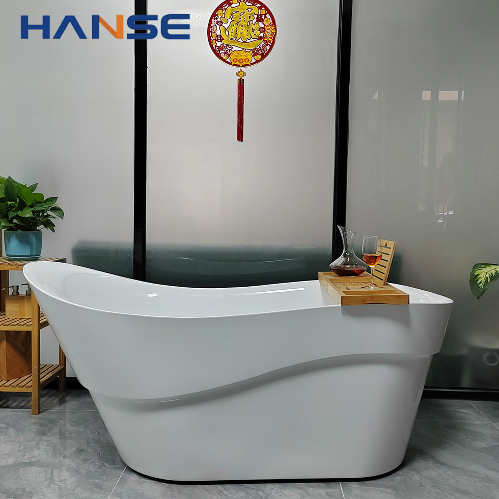 Акриловая ванна Freestanding белая с гидромассажем