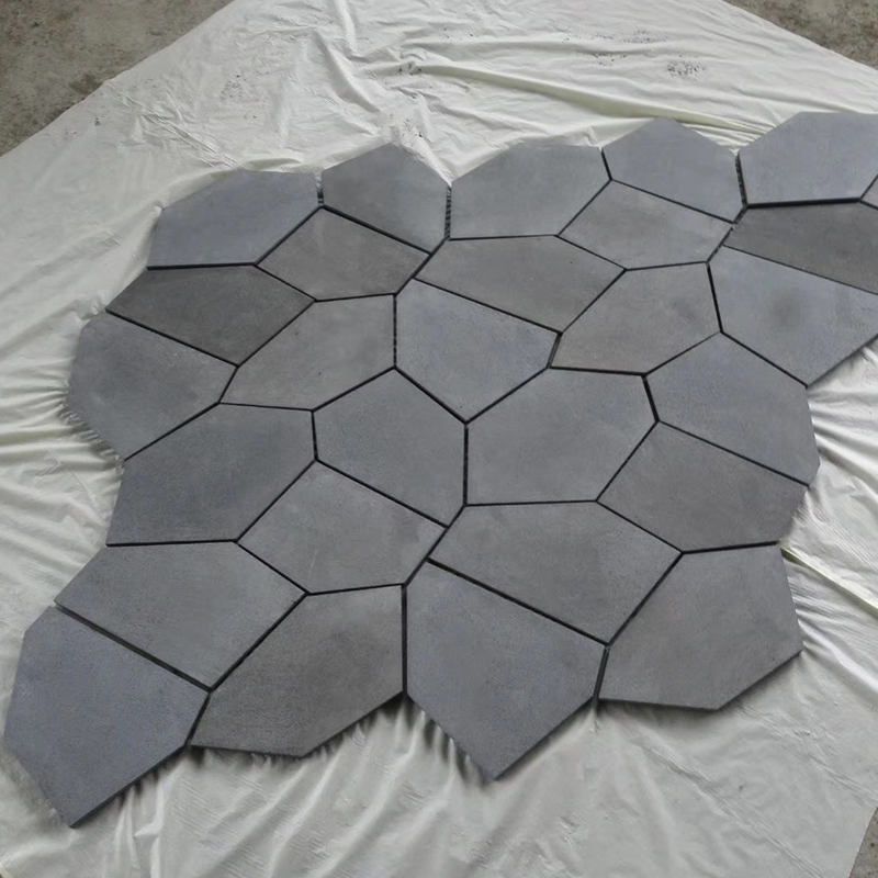 Hainan Black Bluestone Lavas Stone Honed/Rough Honed Basalt Paving Flagstone/Tiles/Kerbs for Garden/Villa Project Price