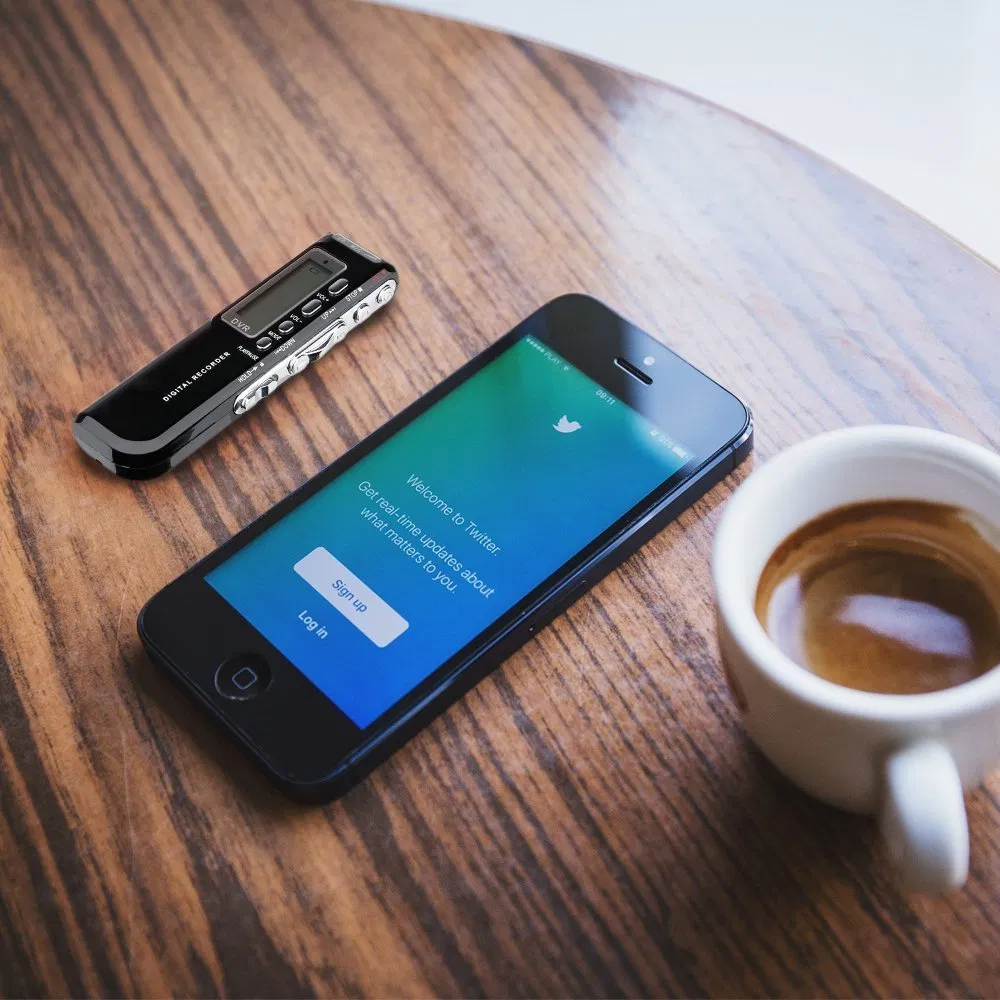 Цифровая ручка-диктофон с голосовым управлением