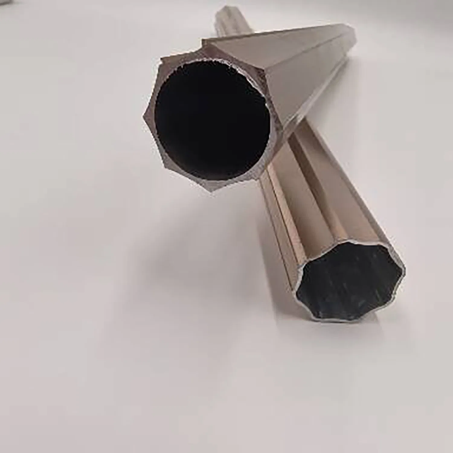 Premium Hollow Section Aluminum Curtain Pole for Elegant Interiors