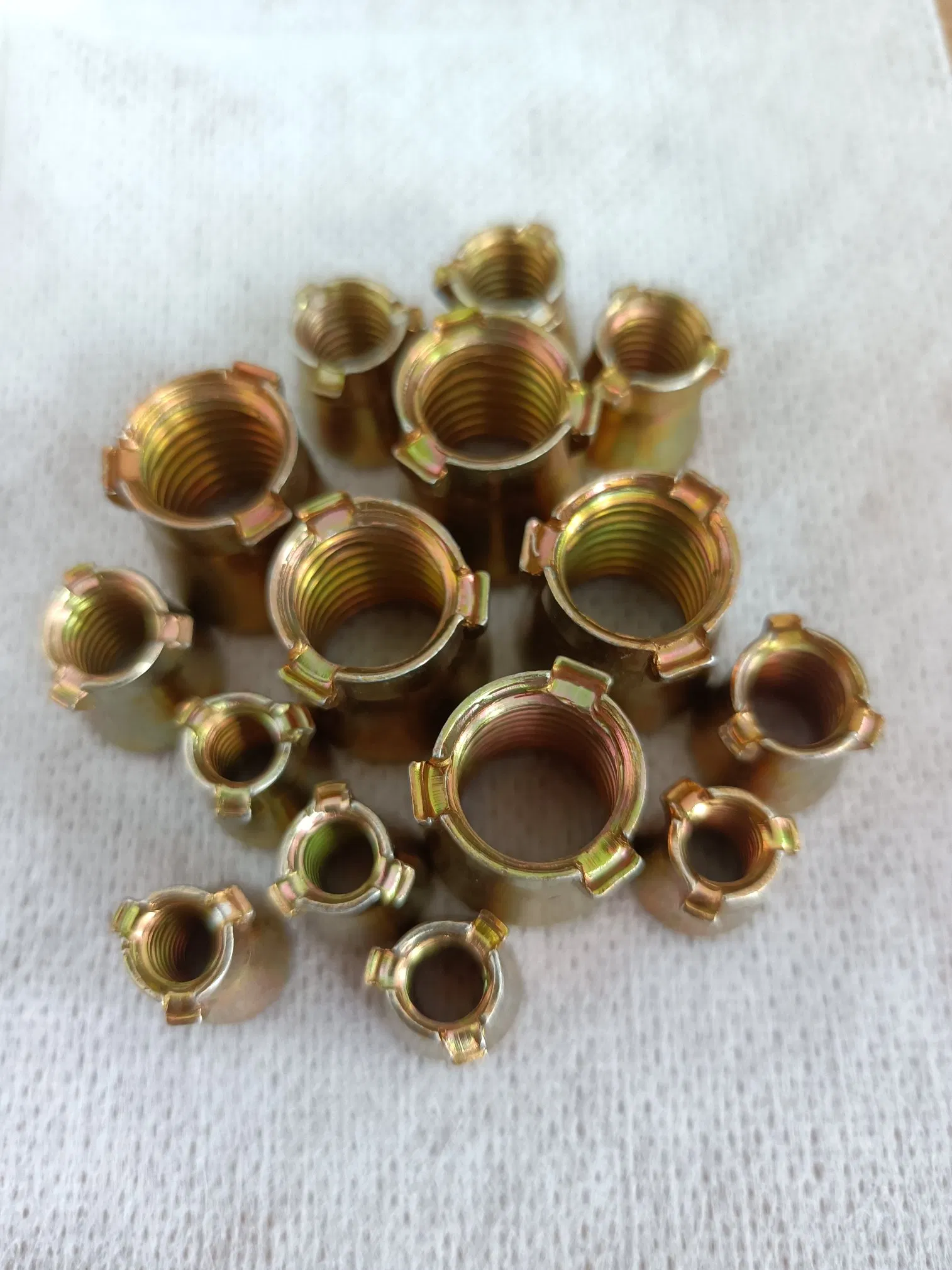 Анкерные гайки M6-M12, 3 шт, желтый цинк