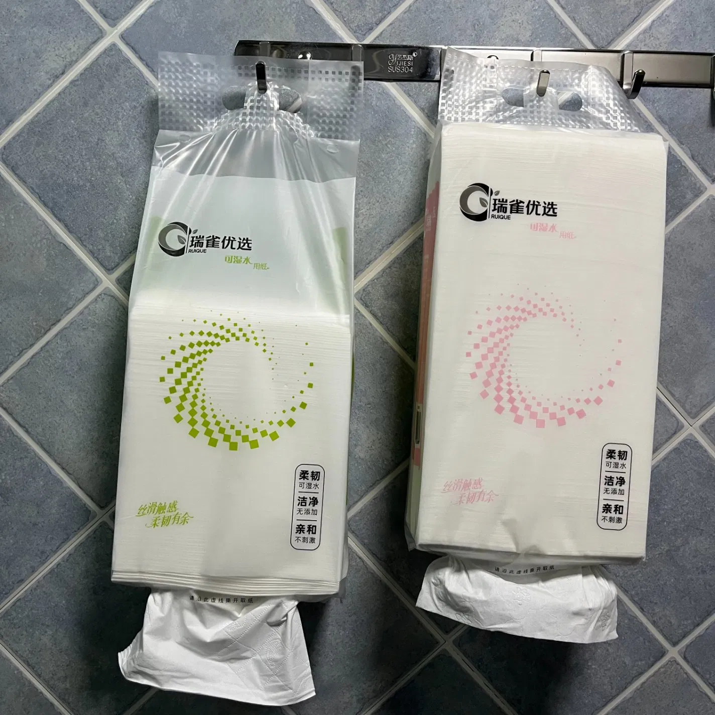 Factory Prices Wholesale Large Capacity Wall Hanging Facial Tissue Custom Tissue Paper Soft Pack