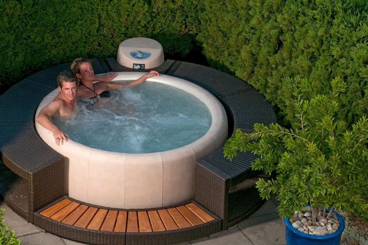 Inflatable SPA, Bath Set with Soothing Bubble Massage