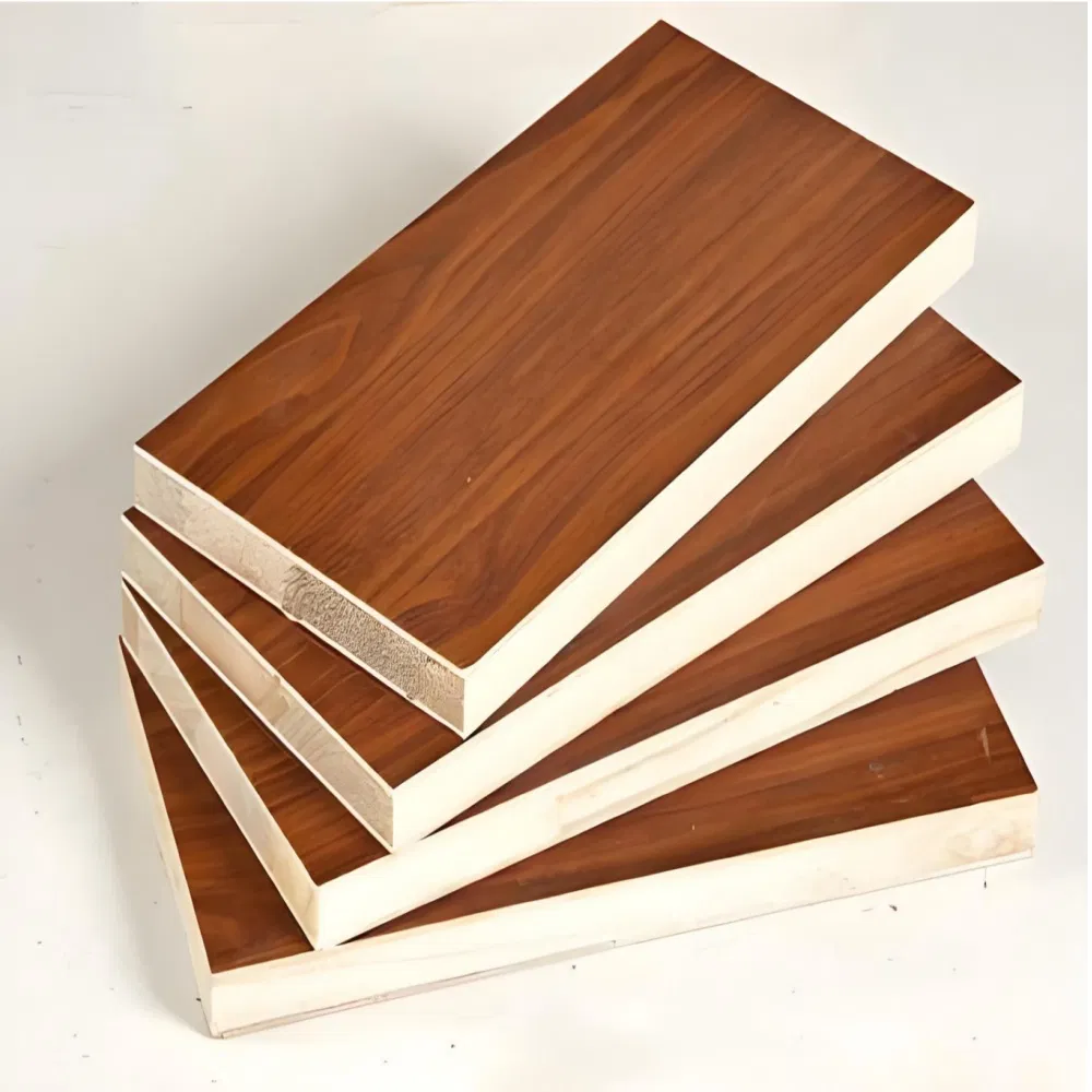 Melamine board with high appearance and durability