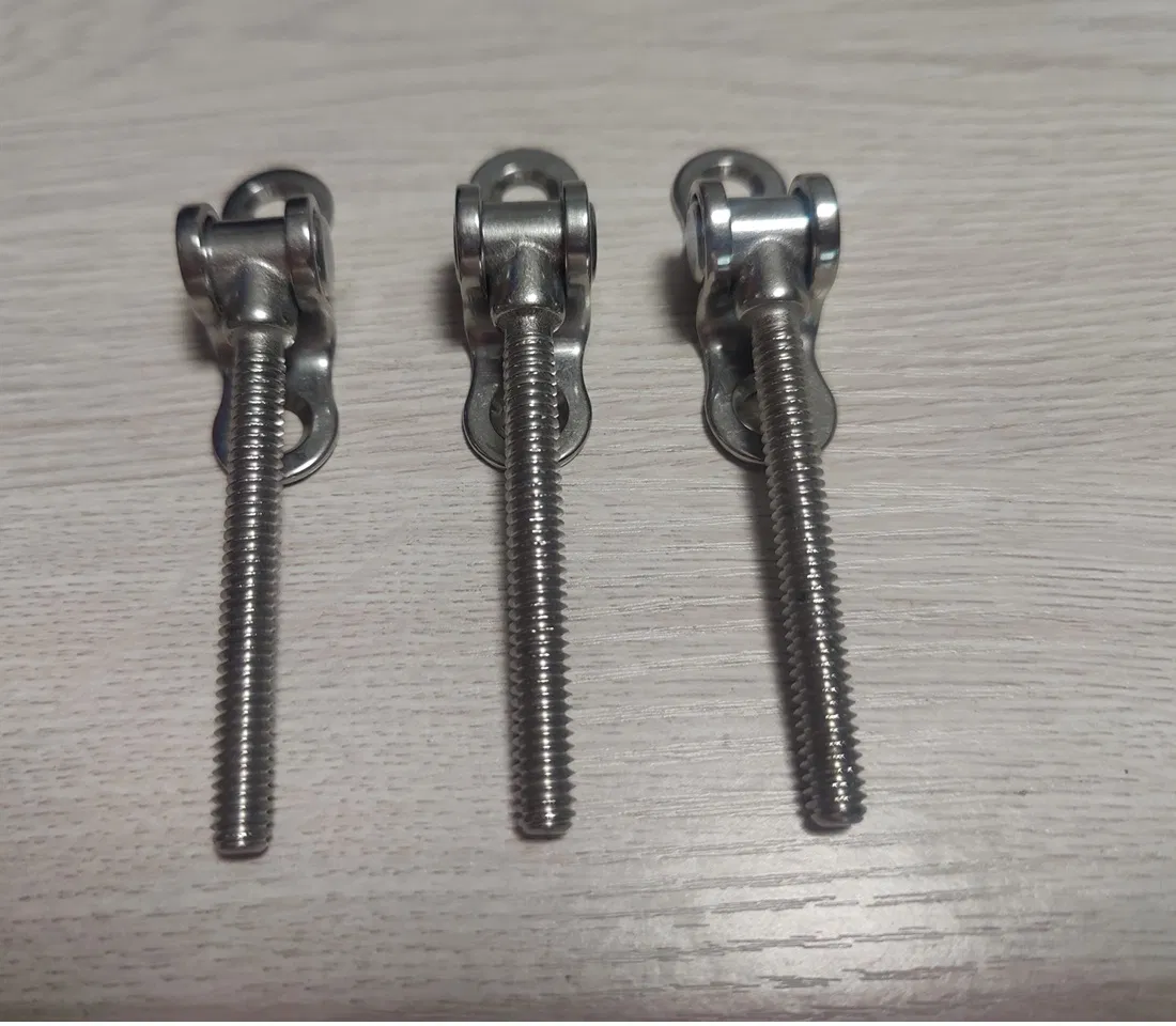 Durable Silver Swage Toggle Turnbuckle for Outdoor Decks