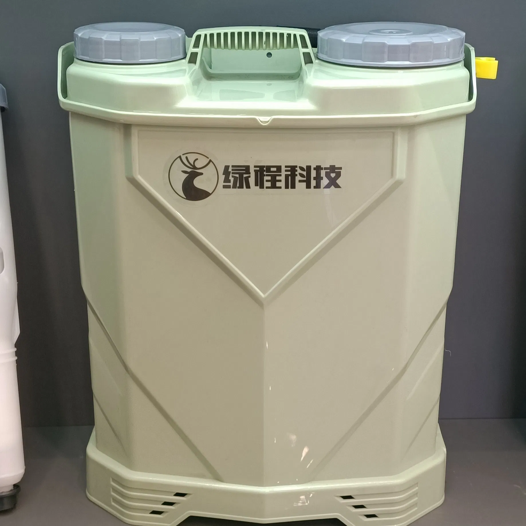 Agricultural/Horticultural Electric Sprayer 20L Backpack Sprayer with Automatic Agitation