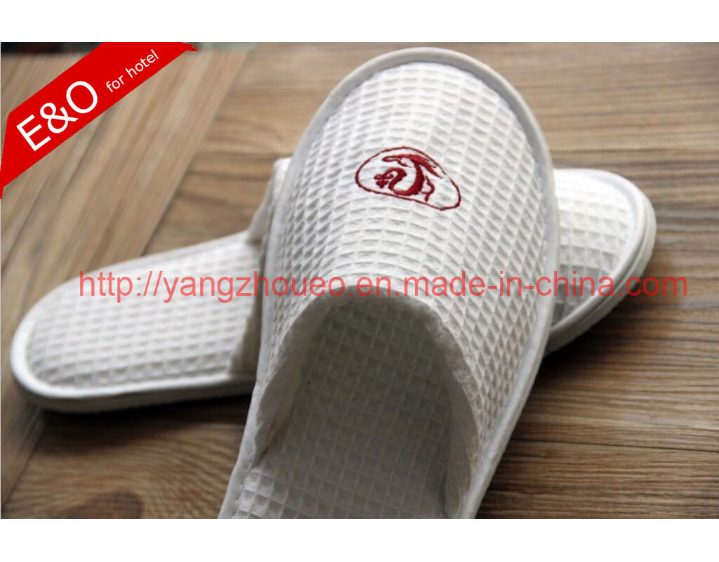 Hotel Amenities Hotel Supply Embroidered Waffle Ladies Slippers