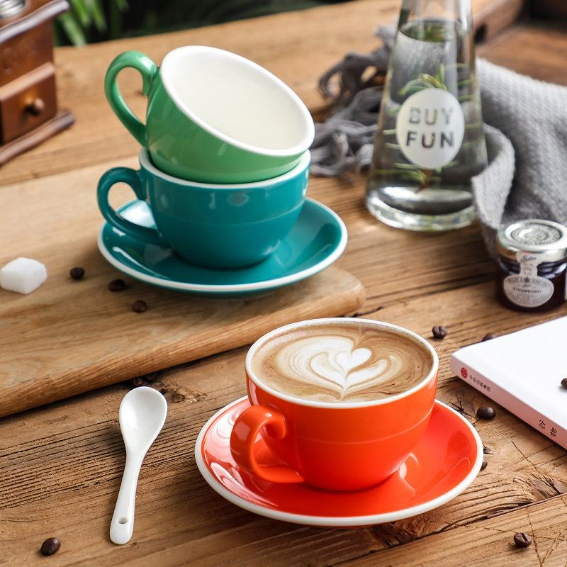 Чашка для эспрессо с блюдцем, современный дизайн