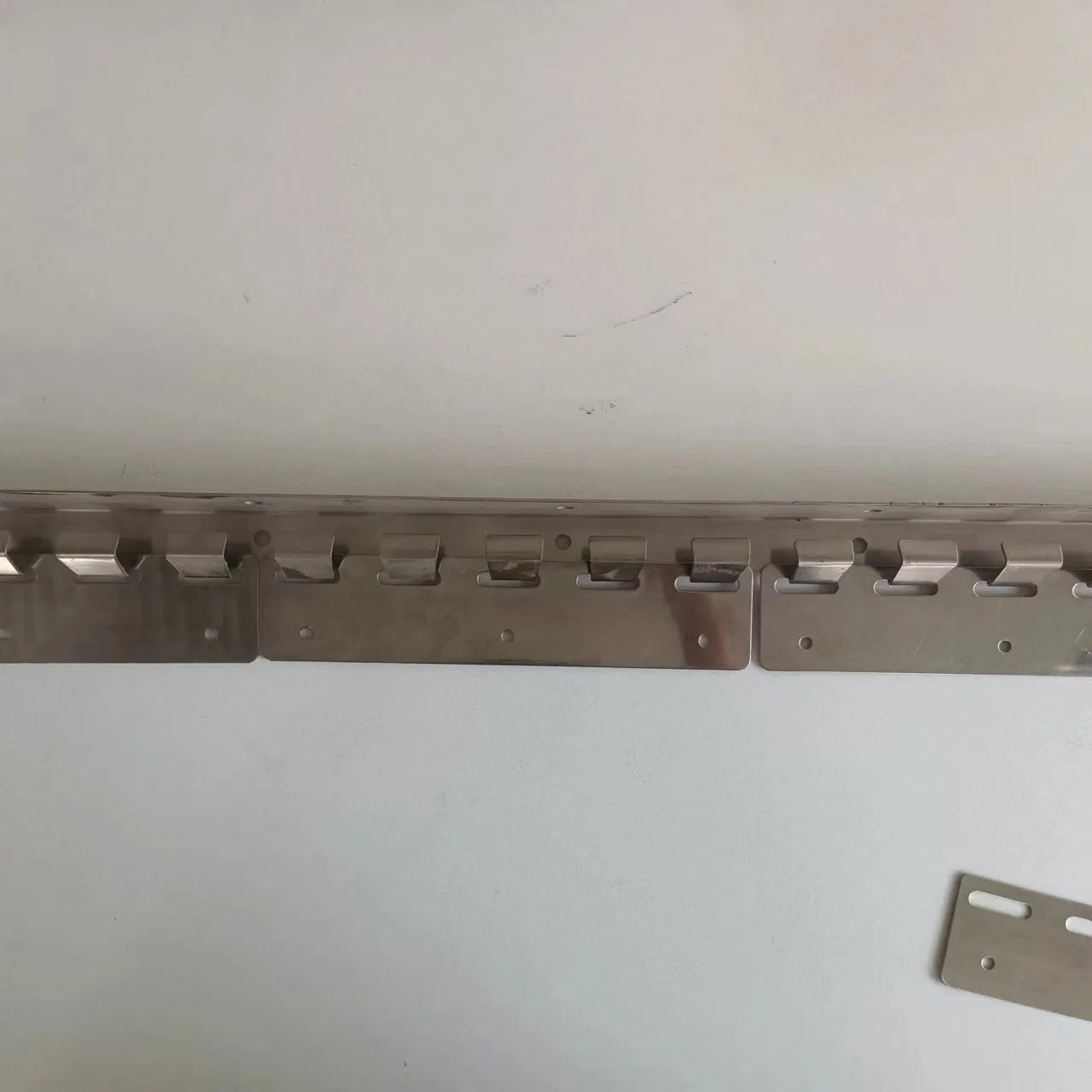 Xieren PVC Curtain Xieren Easy Installation Anti-Rust PVC Curtain Hanger Strip Mounting Systems