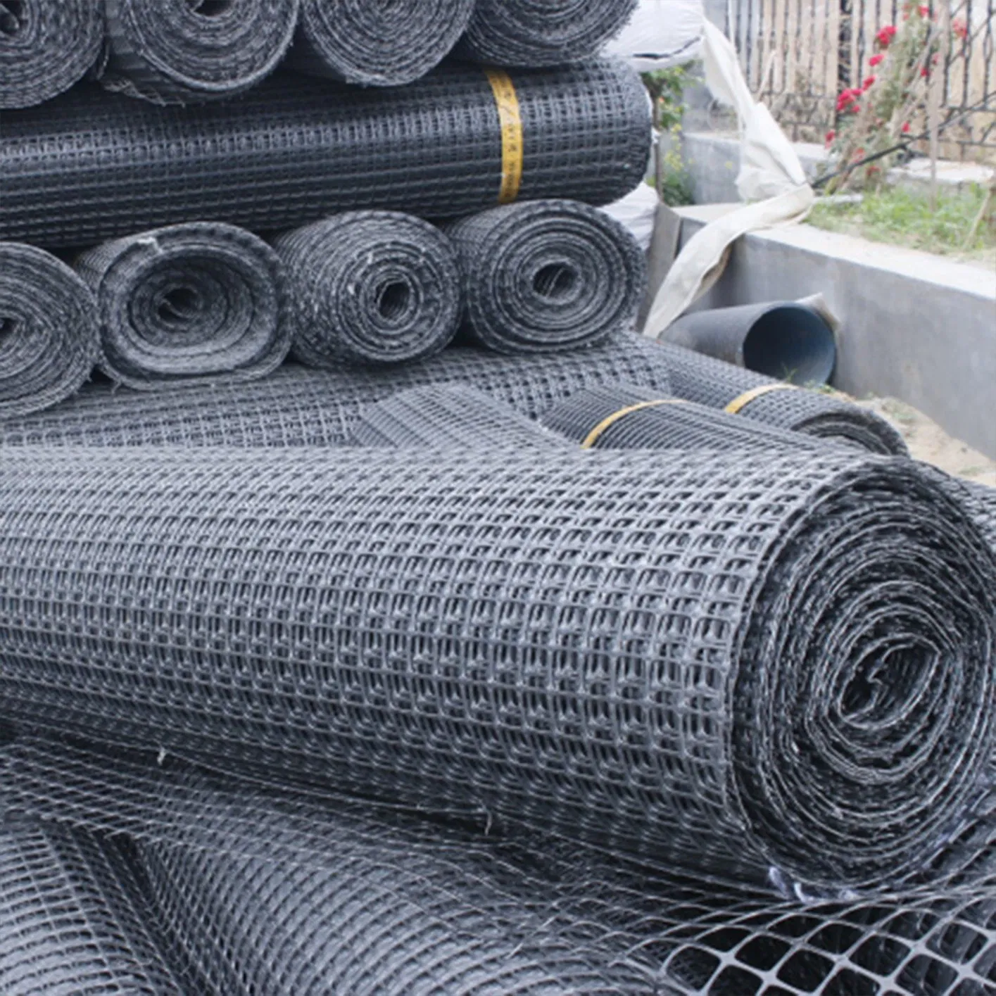 Durable and Effective Biaxial Polypropylene Geogrid, 40-40kn Offers Robust Reinforcement/Varied Terrains