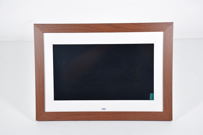 Цифровая фоторамка 10.1 дюйма в деревянном корпусе