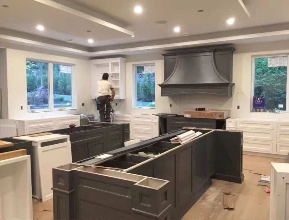 Elegant Classical Solid Wood Kitchen Cabinet Designs