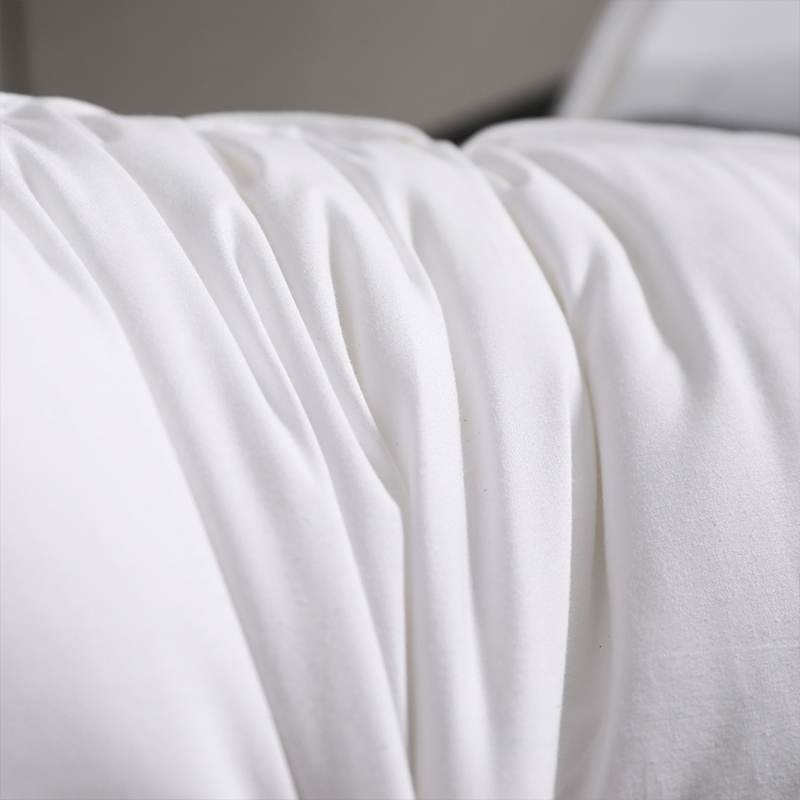 Cheap Wholesale Polyester Fiber Down Five Star Hotel Pillow for Sleep