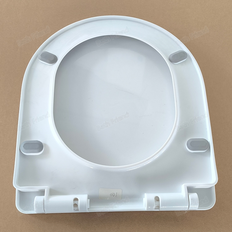 Hot-Selling PP Toilet Seat Cover, Washer and Toilet Accessories for Home Bathroom Wc
