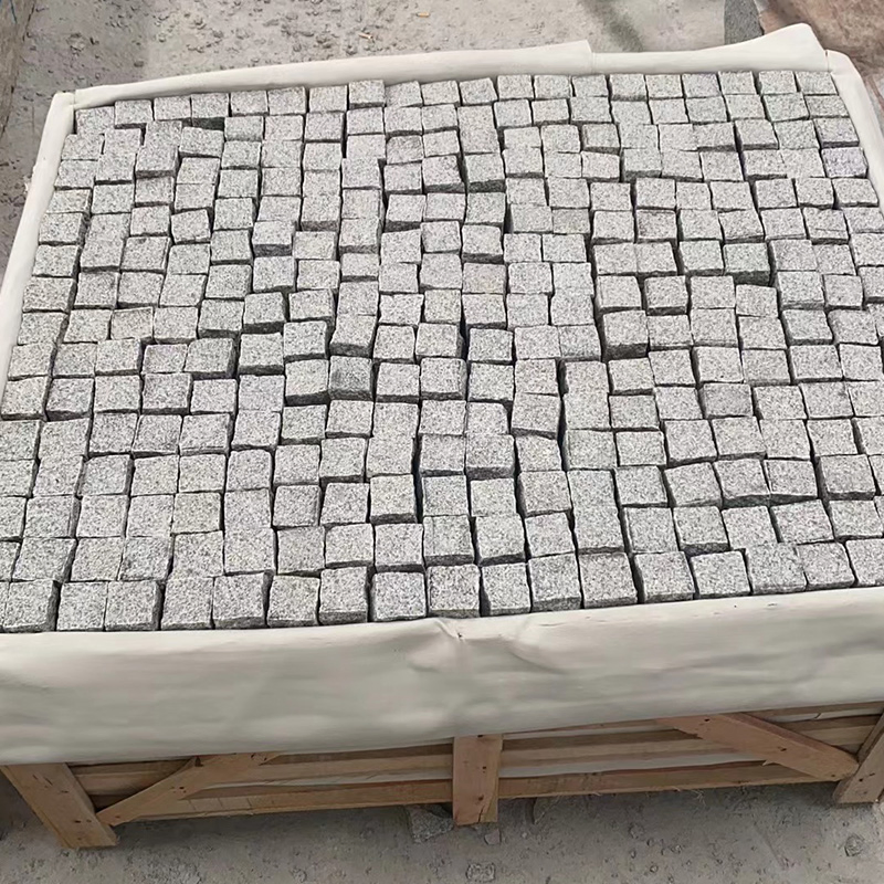 Grey/Yello/Pink G603/G681/G636/G682 Granite Garden Flamed/Split Cobble Stone/Square Shape/Paving Stones for Landscaping/Parking/Driveway/Walkway