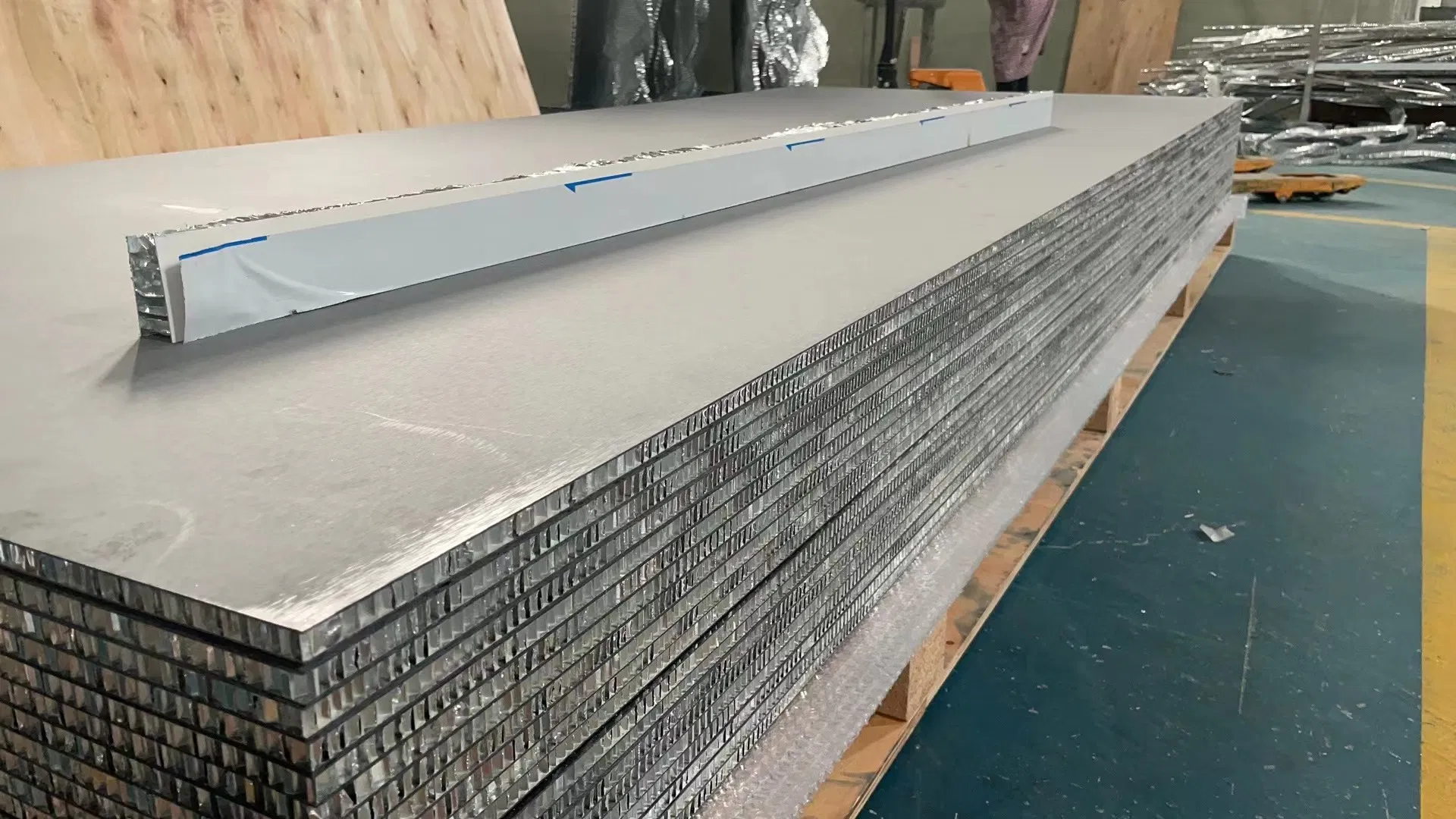 Mirror Aluminum Composite Panel