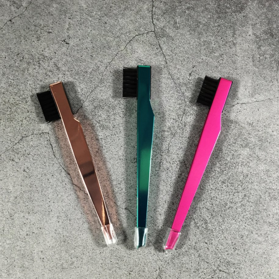 Stainless Steel Wholesale Beauty Slanted Eyebrow Clip Guangdong Squared Eyelash Tweezers with Nylon Comb