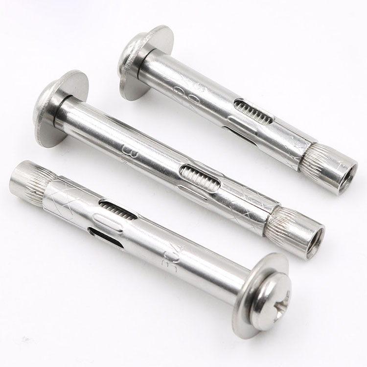 Анкерный болт с гайкой и шестигранной головкой