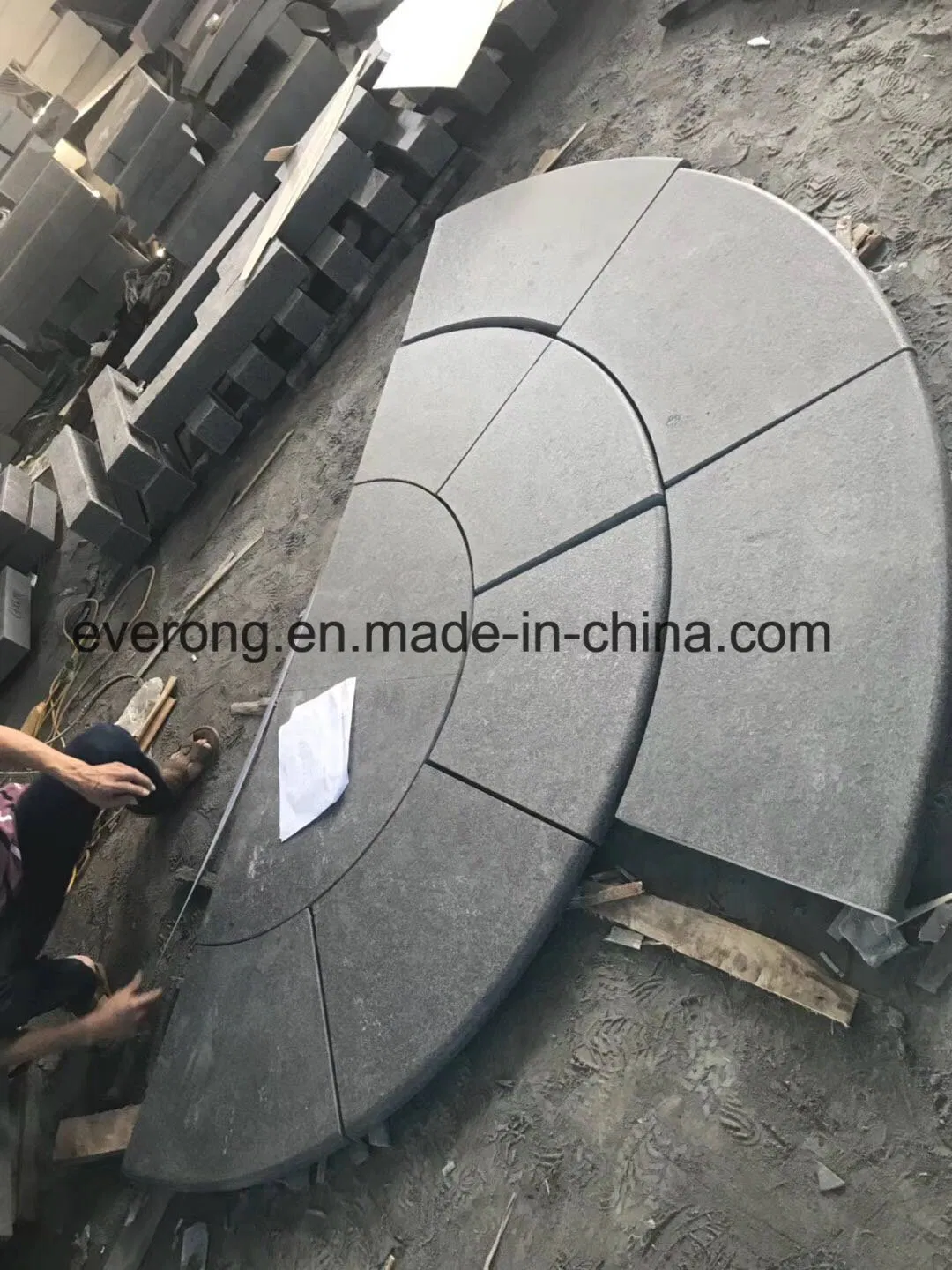 Natural Black Lava Stone Basalt with Flamed/Polished/Honed/Bushhammered Surface for Projects