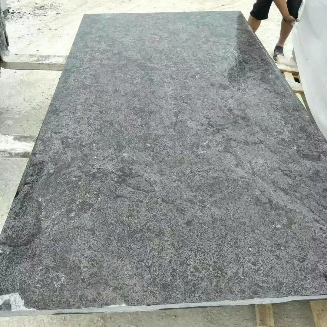 Building Material Natural Limestone Chiselled/Honed/Tumbled Bluestone for Floor Tiles and Paving Stone and Wall Cladding/Facade