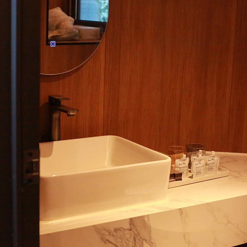 Standard Low-Cost Fast-Build Portable Mobile Capsule House for Easy Relocation