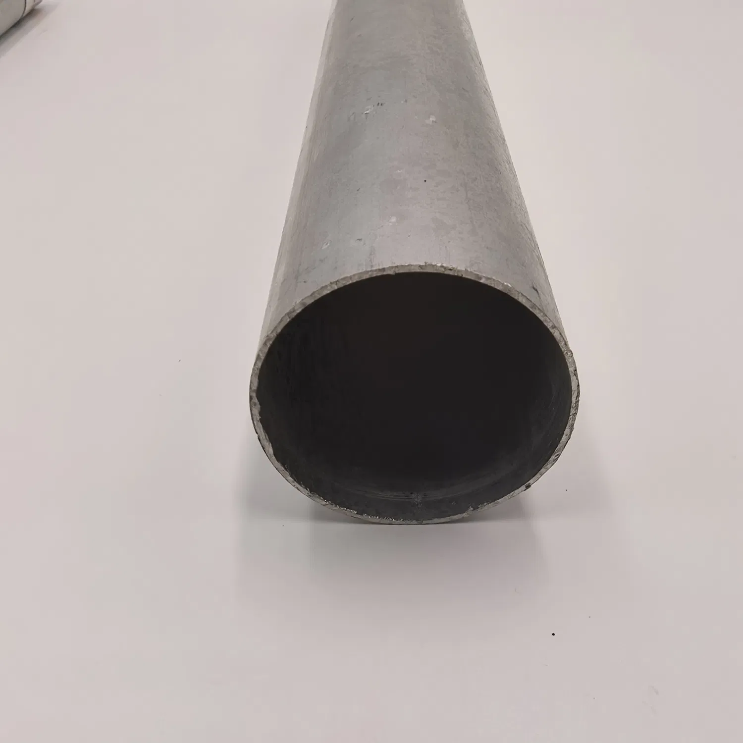 Premium Anti-Aging Aluminum Curtain Track for Commercial Use