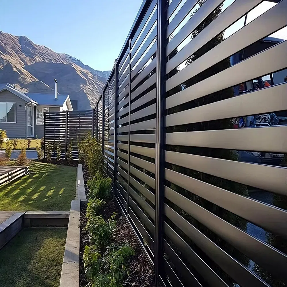 Break-Resistant Privacy Aluminum Guardrail with Thickened Panels for High-Traffic Residential Areas Aluminum Railing