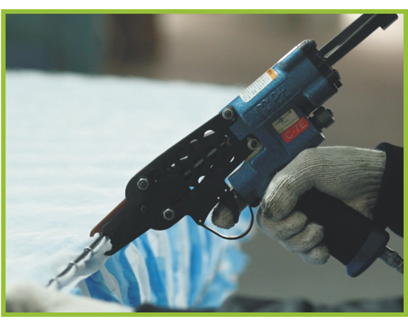 Пневматический пистолет для сборки C-образных колец MC660