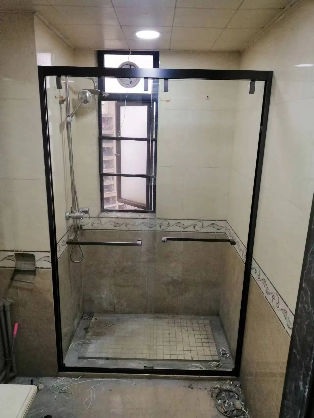 China Manufacturer New Luxury Design Stainless Steel Shower Bath Glass Cabin