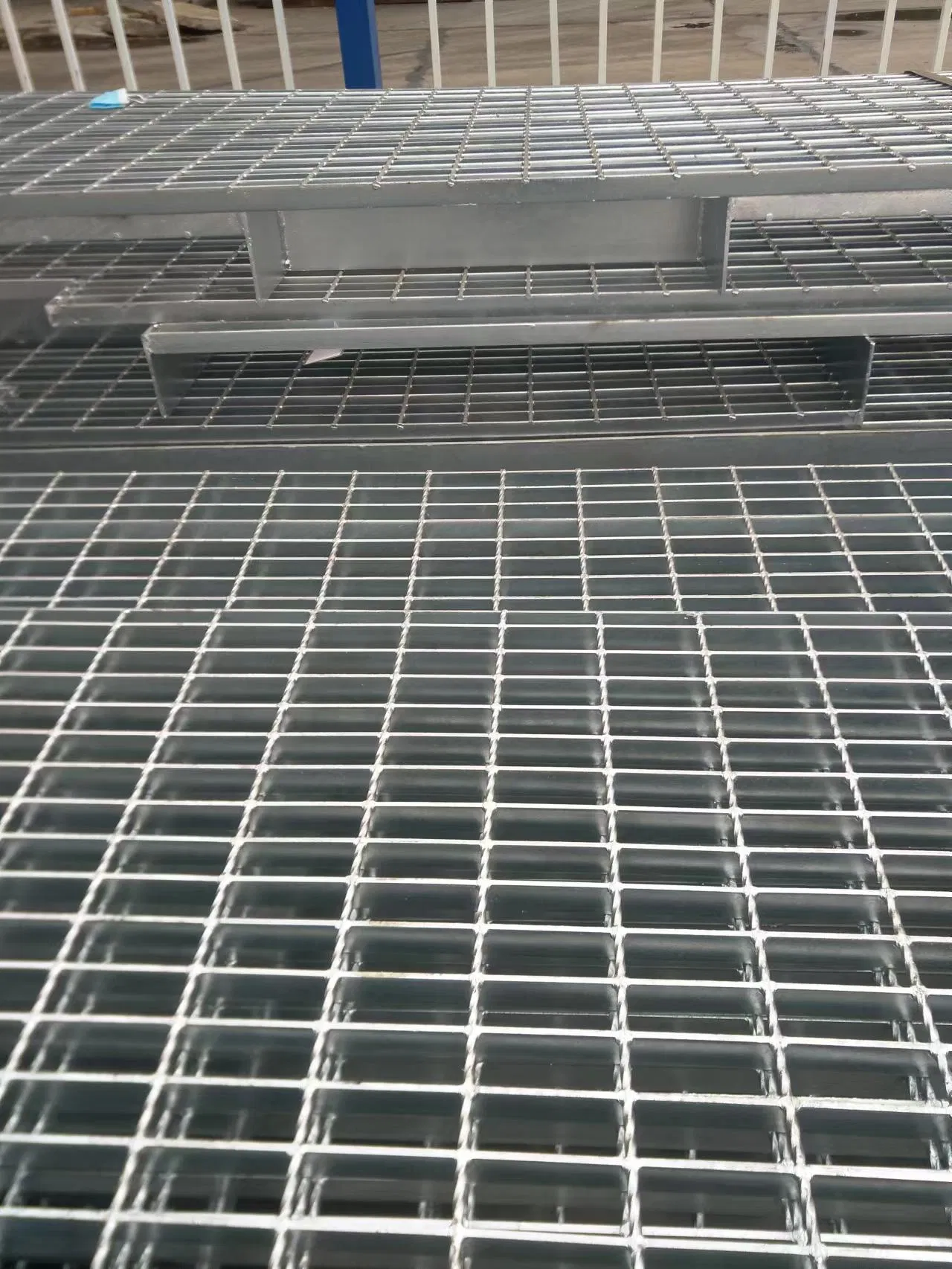 32x5 Galvanized Steel Grating Welded Steel Bar Grating