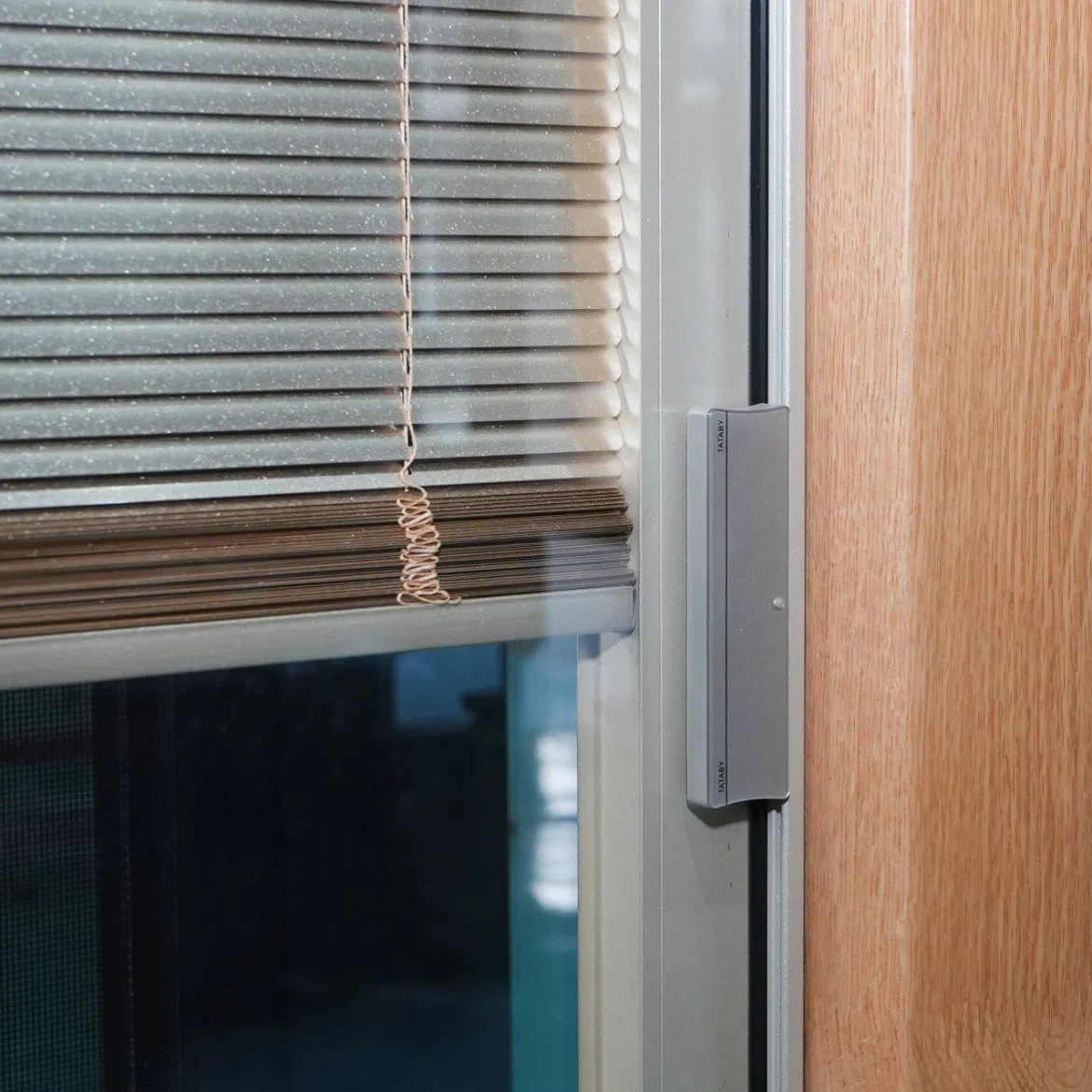 Good Thermal Insulation Sound Insulation High Protective Properties Aluminum Clad Wooden Window Shutter Window Casement Window