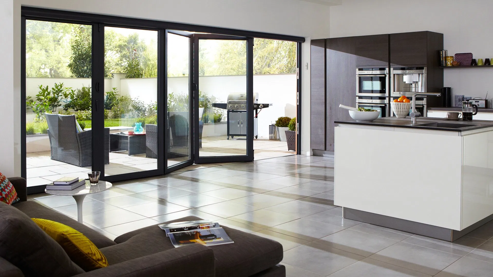 Modern Design Floor to Ceiling High and Huge Aluminium Door Folding Door