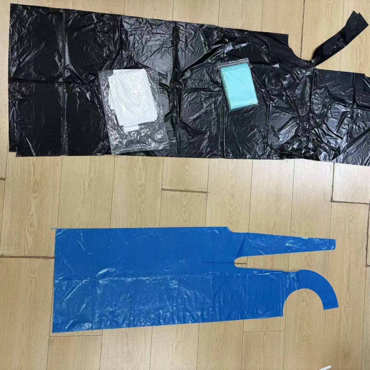 Factory Direct Delivery, Disposable PE Apron